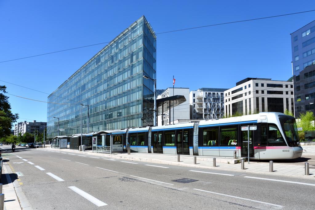 Happy Appart Gare Europole Lägenhet Grenoble Exteriör bild